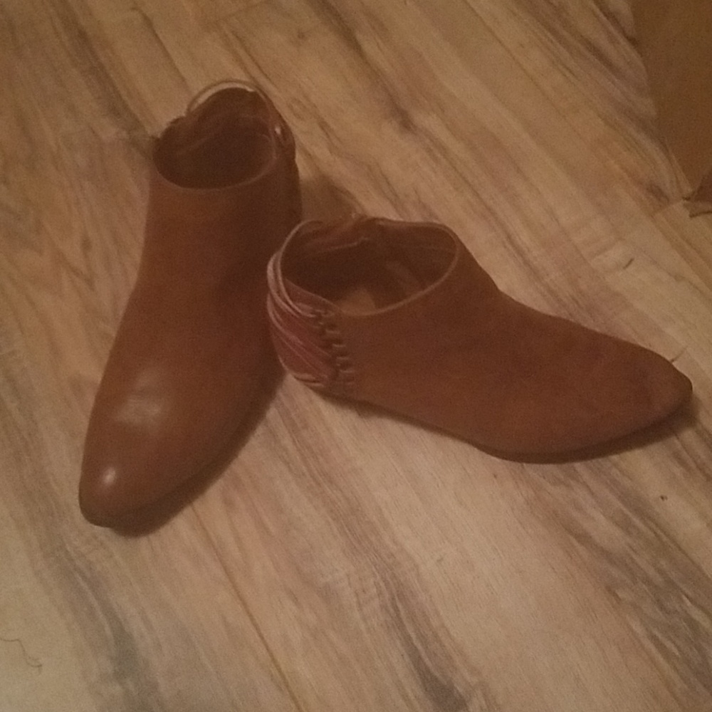 Cato Ankle Boots